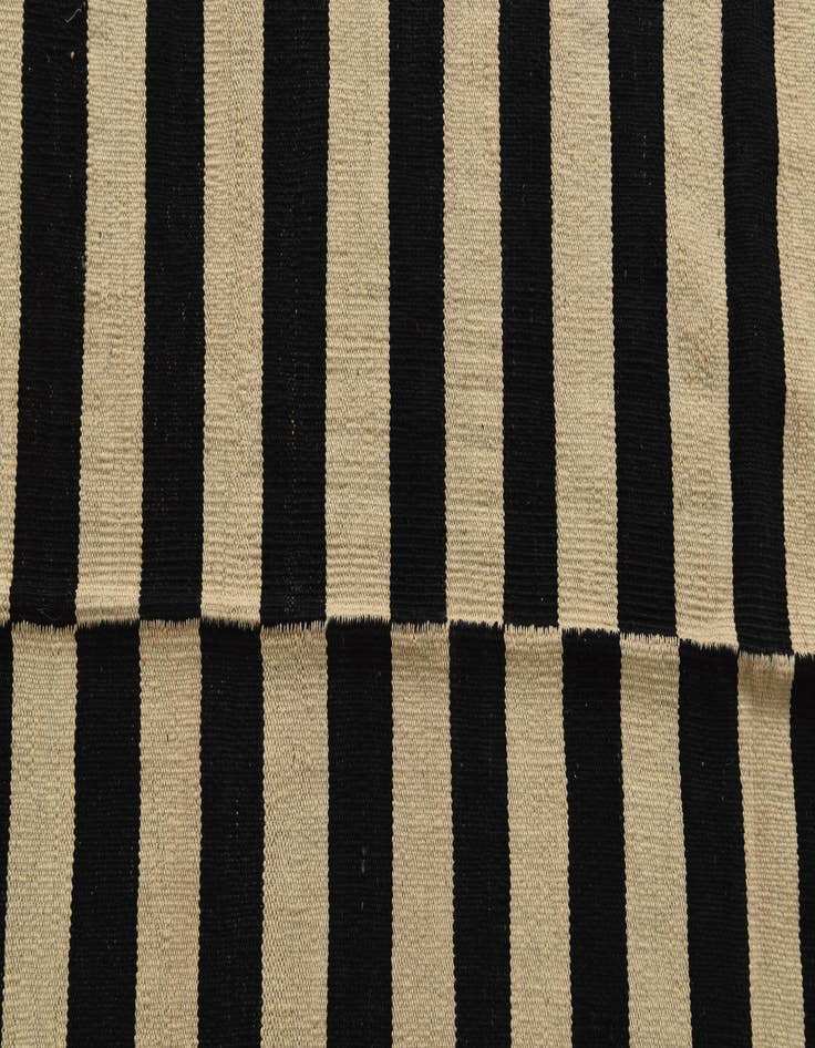 Detail image of  8' 8 x 9' 8  Hand Woven Kilim Modern Wool Rug