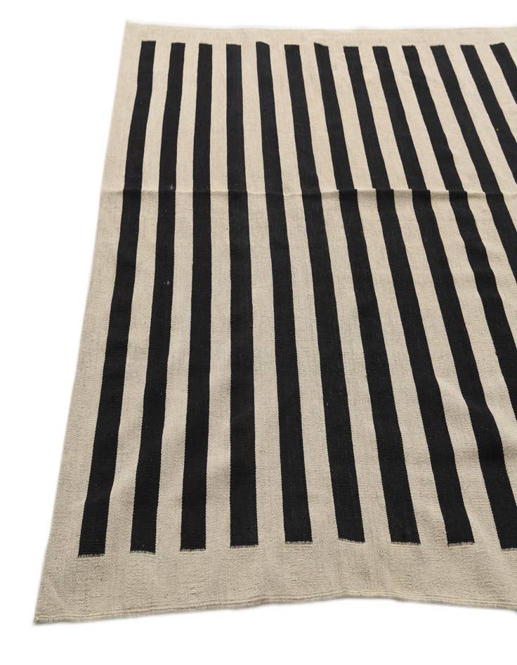 Detail image of  6' 8 x 9' 7  Hand Woven Kilim Modern Wool Rug