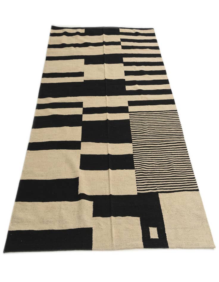 Detail image of  5' 7 x 7' 9  Hand Woven Kilim Modern Wool Rug