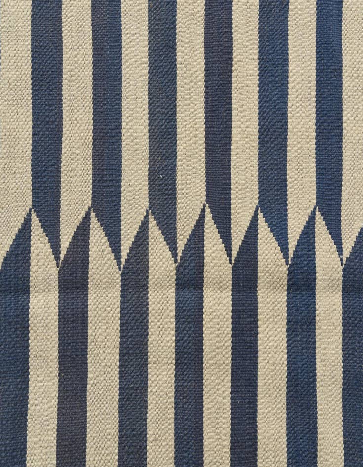 Detail image of  6' 8 x 9' 5  Hand Woven Kilim Modern Wool Rug