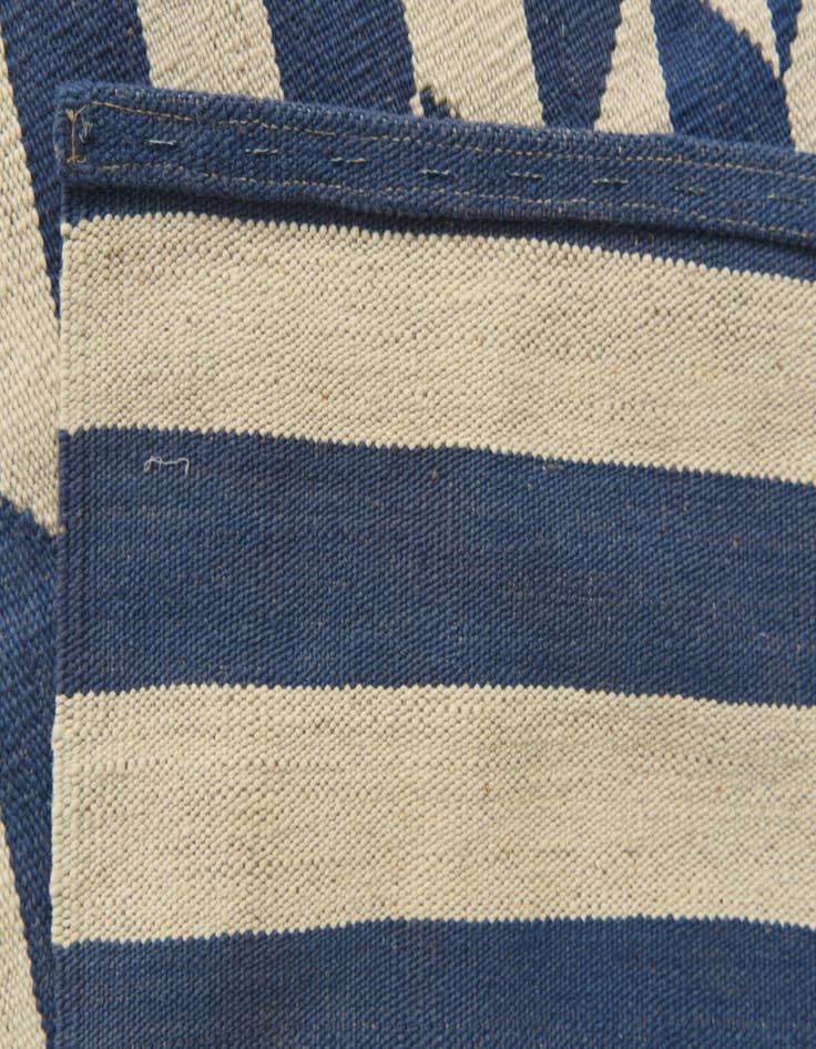 Detail image of  6' 8 x 9' 5  Hand Woven Kilim Modern Wool Rug