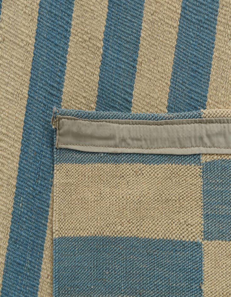 Detail image of  5' 8 x 7' 7  Hand Woven Kilim Modern Wool Rug