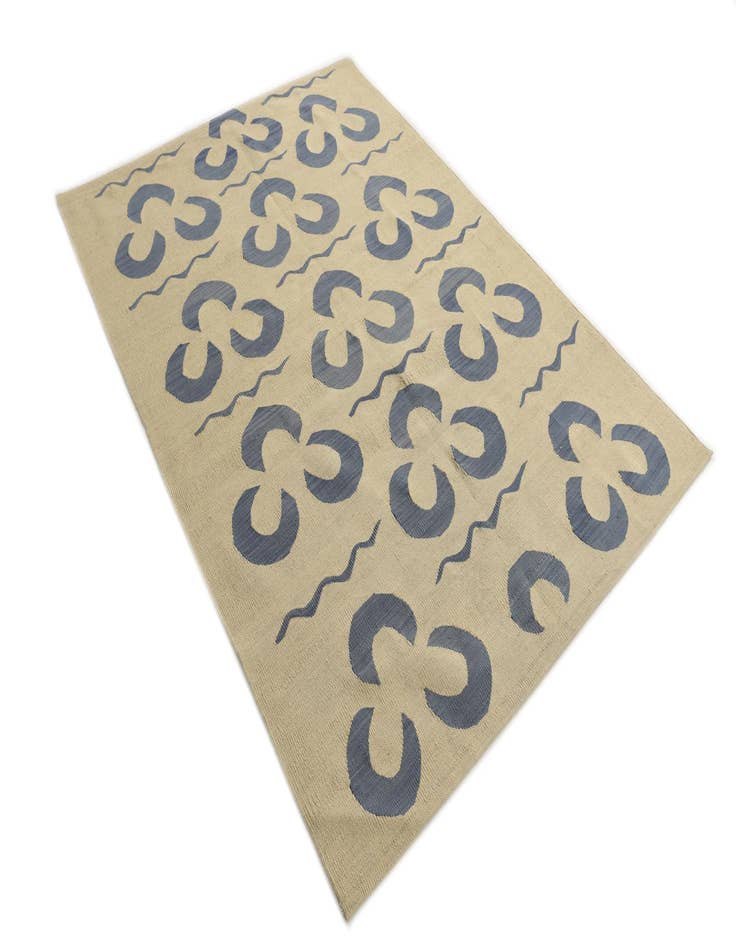 Detail image of  4' 9 x 6' 7  Hand Woven Kilim Modern Wool Rug