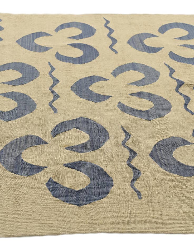 Detail image of  4' 9 x 6' 7  Hand Woven Kilim Modern Wool Rug