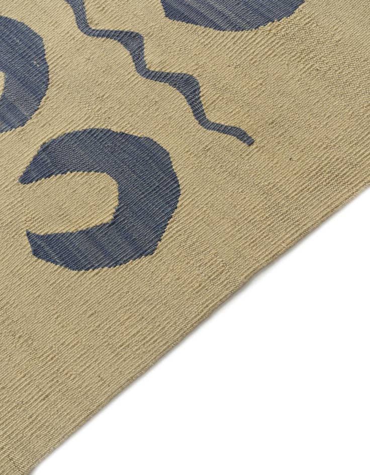 Detail image of  4' 9 x 6' 7  Hand Woven Kilim Modern Wool Rug