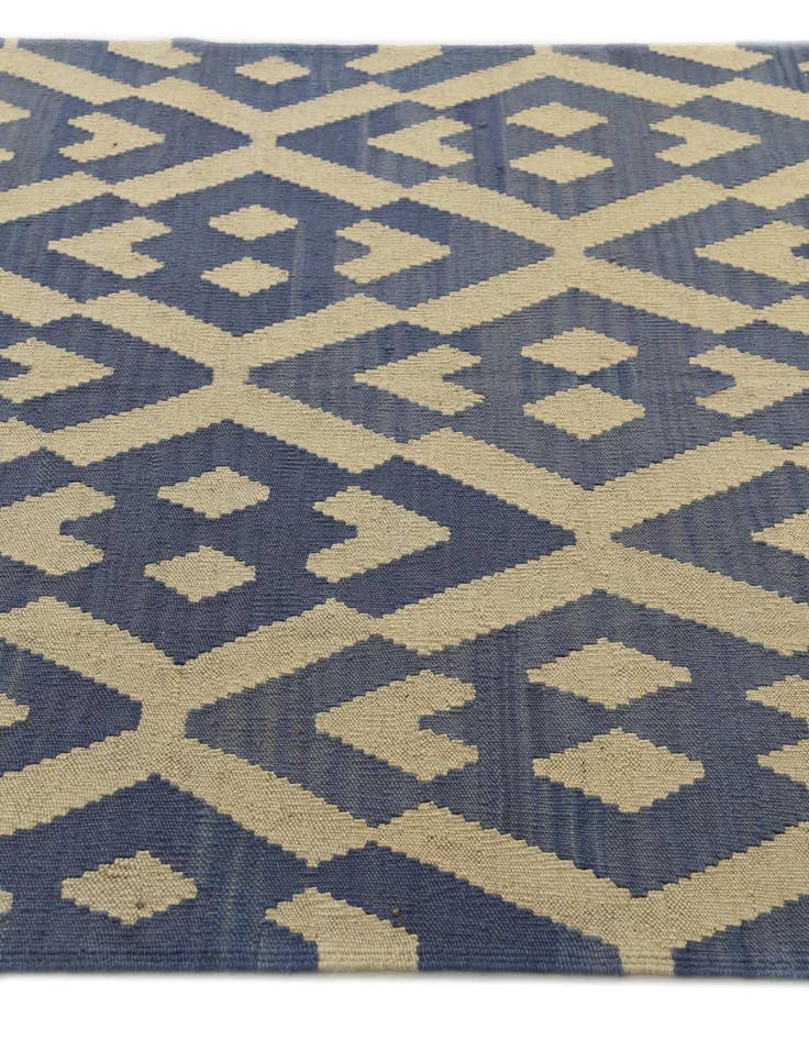 Detail image of  4' 2 x 5' 6  Hand Woven Kilim Modern Wool Rug