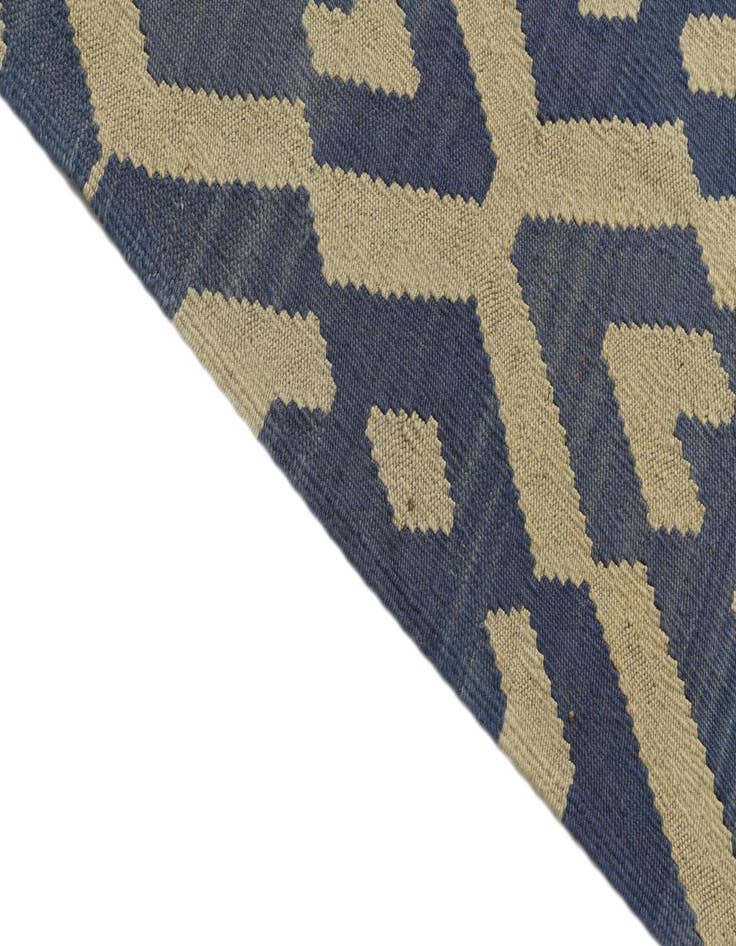 Detail image of  4' 2 x 5' 6  Hand Woven Kilim Modern Wool Rug