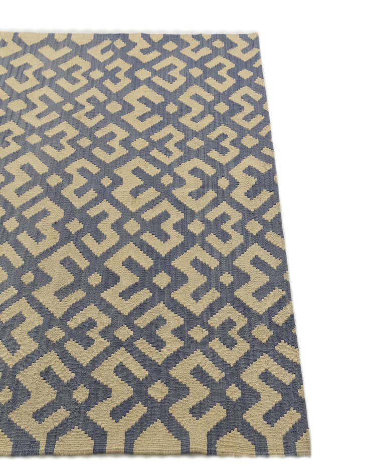 Detail image of  4' 6 x 5' 9  Hand Woven Kilim Modern Wool Rug