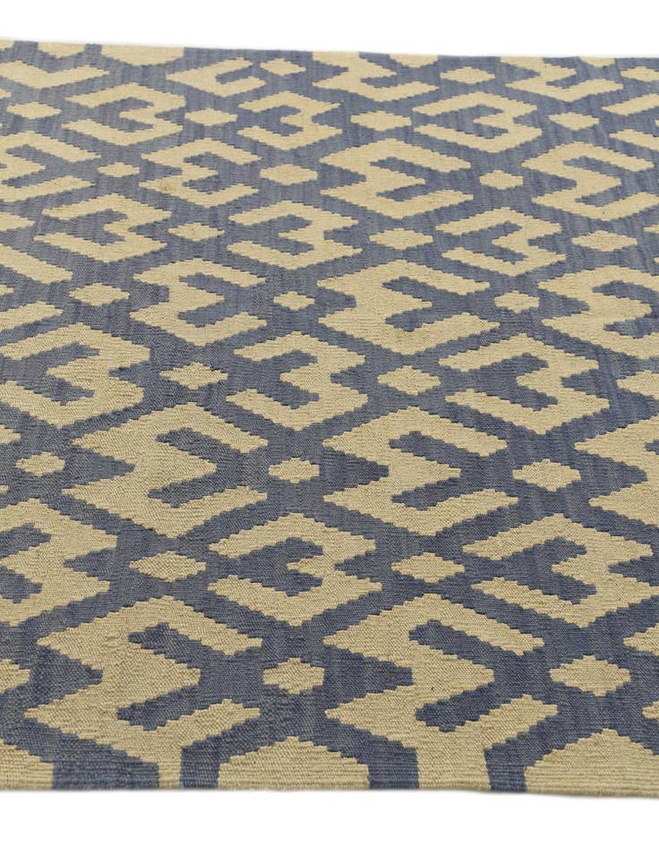 Detail image of  4' 6 x 5' 9  Hand Woven Kilim Modern Wool Rug