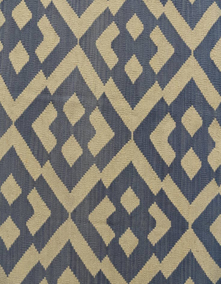 Detail image of  4' 1 x 5' 6  Hand Woven Kilim Modern Wool Rug