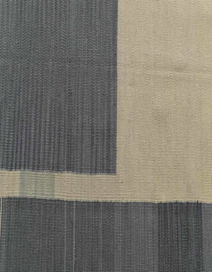 Detail image of  4' 1 x 5' 10  Hand Woven Kilim Modern Wool Rug