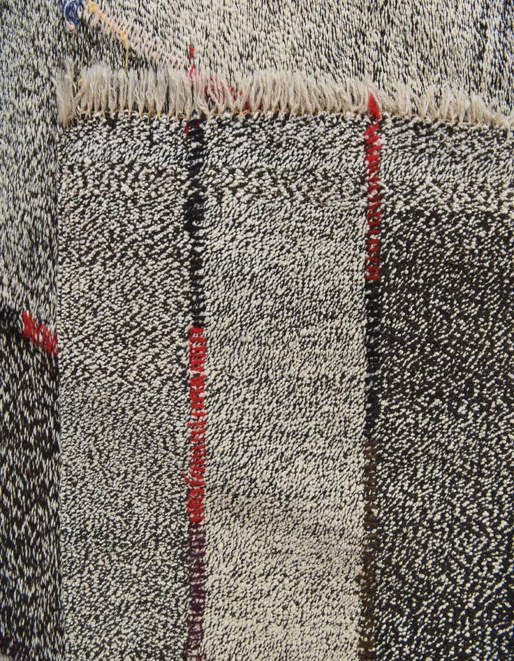 Detail image of  5' 6 x 7' 3  Hand Woven Kilim Modern Wool Rug