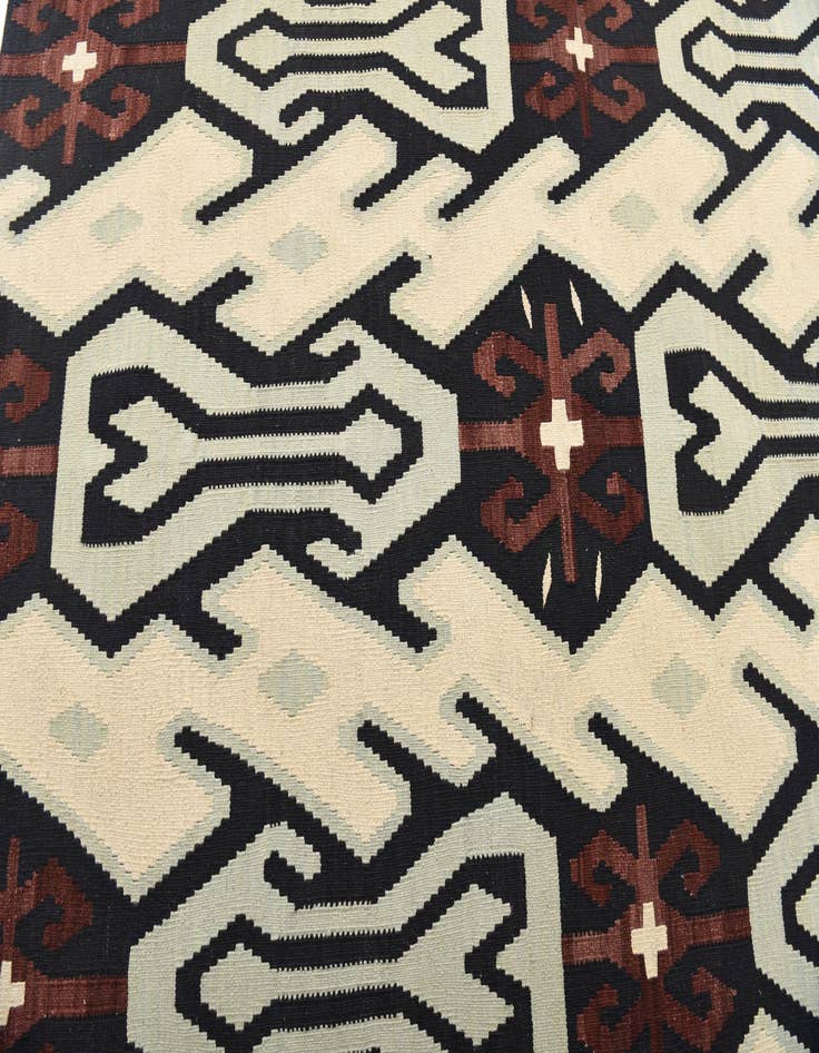 Detail image of  5' 1 x 6' 4  Hand Woven Kilim Modern Wool Rug
