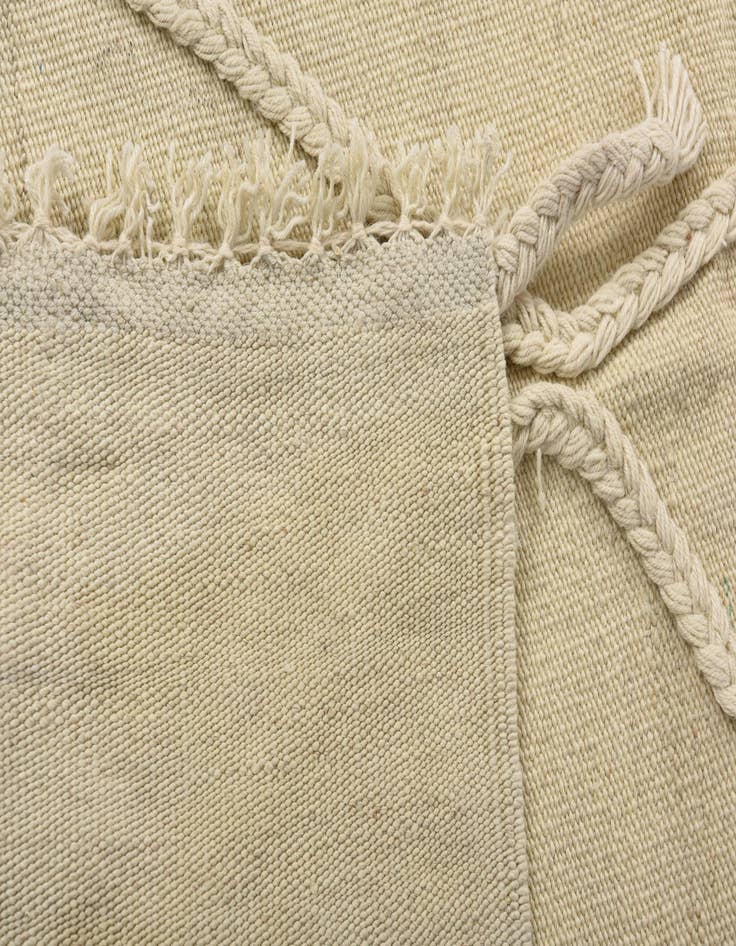 Detail image of  4' 2 x 6'  Hand Woven Kilim Modern Wool Rug