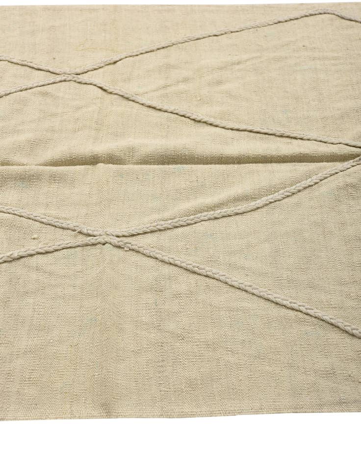 Detail image of  4' x 5' 10  Hand Woven Kilim Modern Wool Rug