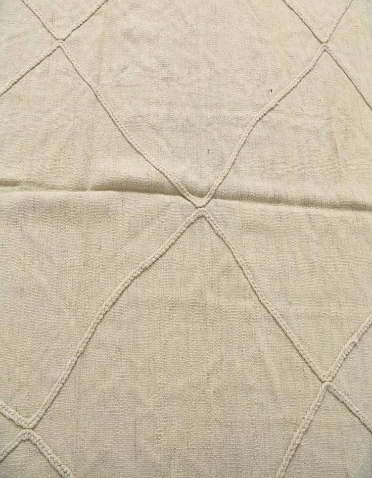 Detail image of  5' 1 x 6' 4  Hand Woven Kilim Modern Wool Rug