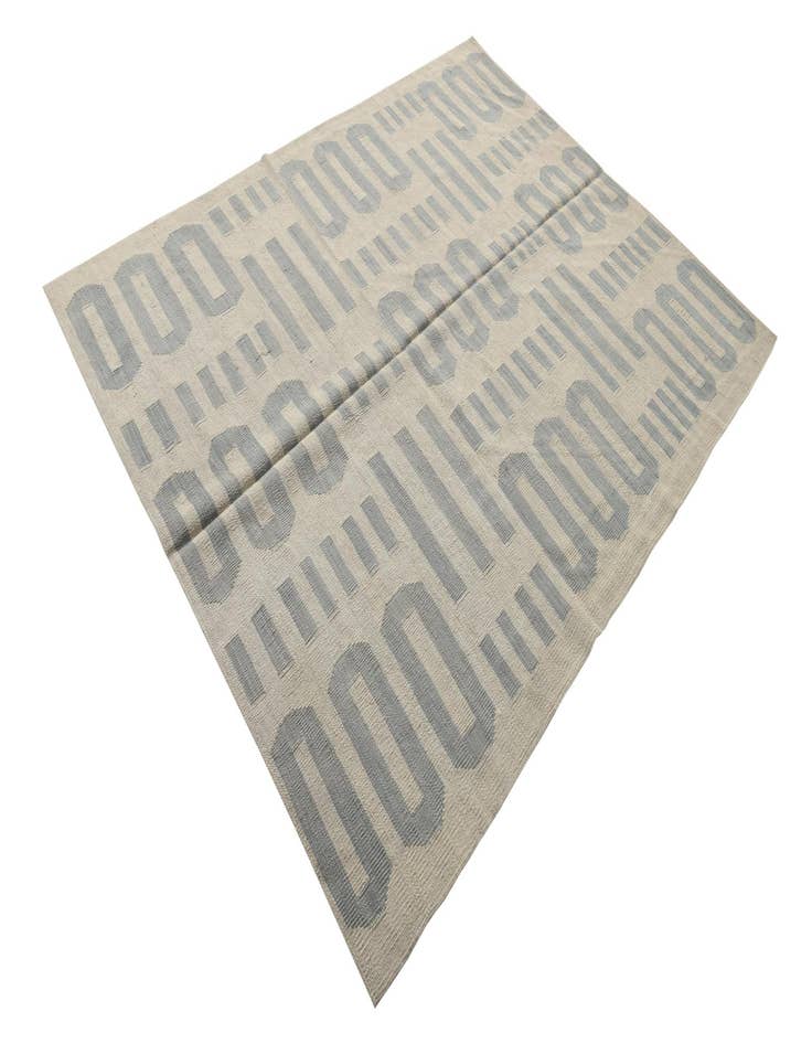 Detail image of  5' x 6' 6  Hand Woven Kilim Modern Wool Rug