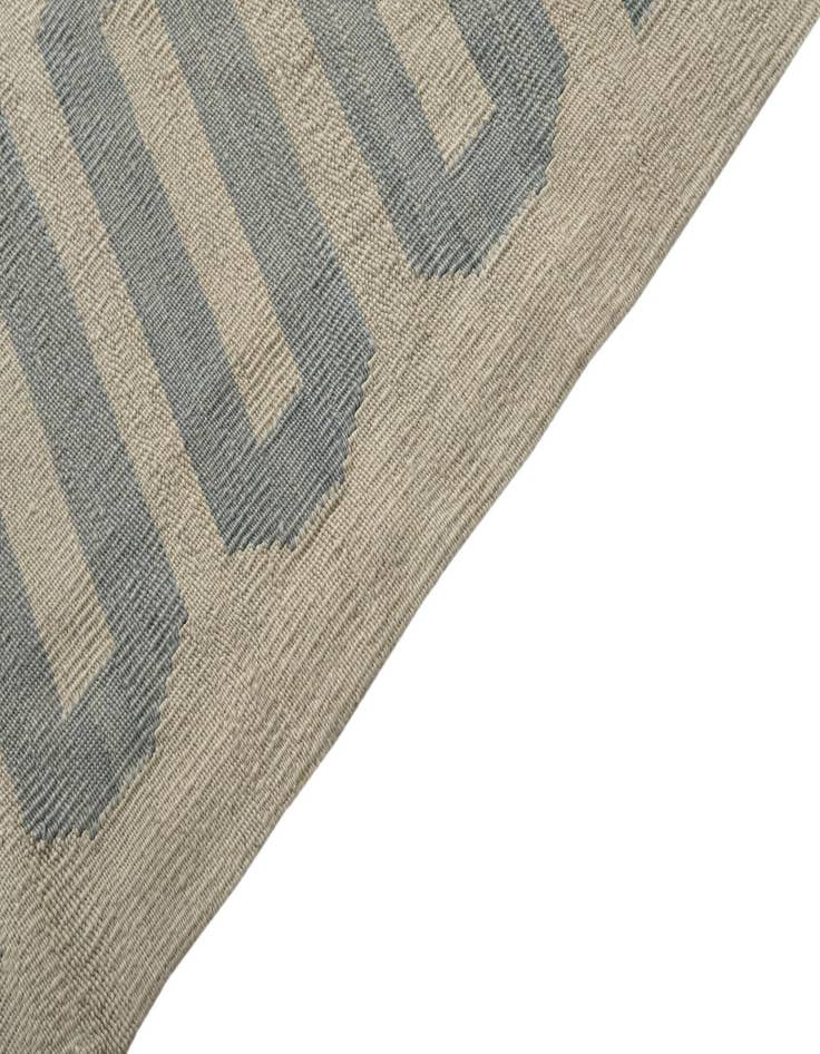 Detail image of  5' x 6' 6  Hand Woven Kilim Modern Wool Rug