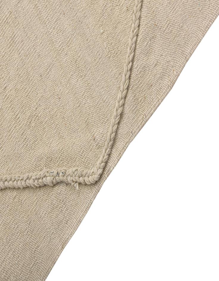 Detail image of  4' 1 x 6' 1  Hand Woven Kilim Modern Wool Rug