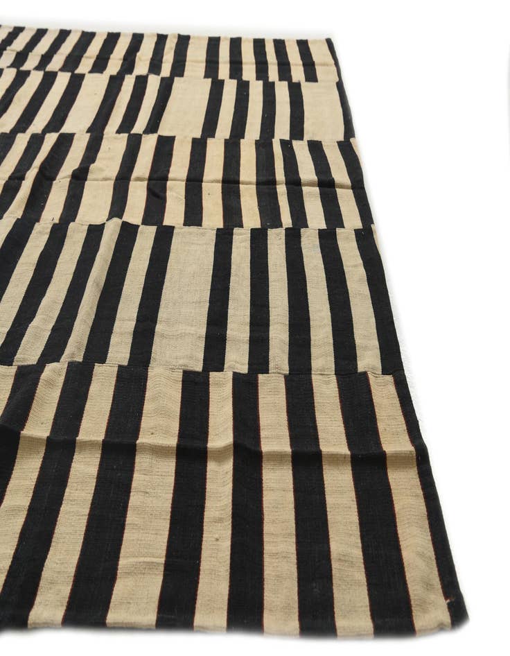 Detail image of  7' 3 x 10' 2  Hand Woven Kilim Modern Wool Rug