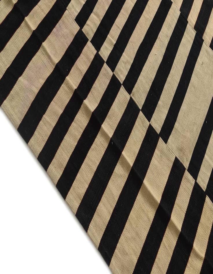 Detail image of  7' 3 x 10' 2  Hand Woven Kilim Modern Wool Rug