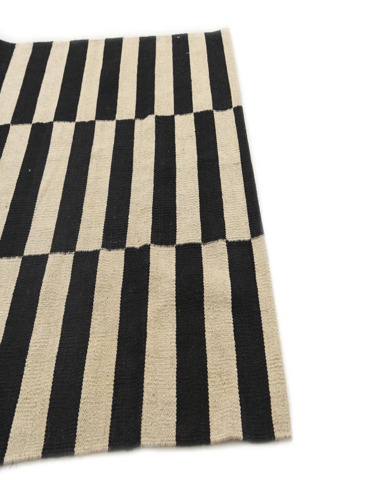 Detail image of  3' 3 x 4' 9  Hand Woven Kilim Modern Wool Rug