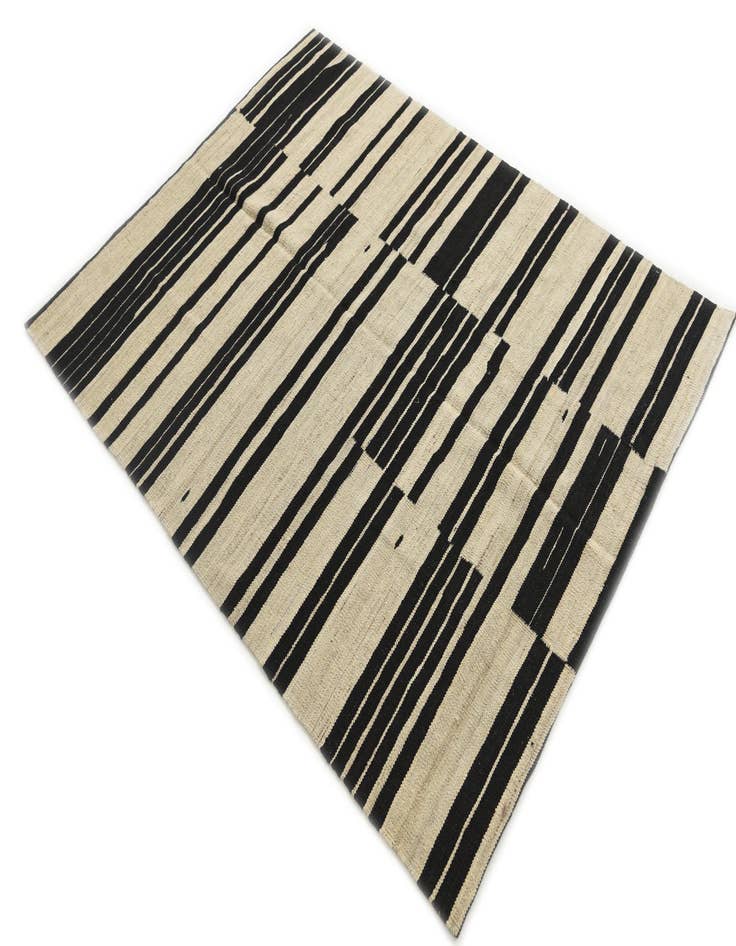 Detail image of  4' 4 x 5' 7  Hand Woven Kilim Modern Wool Rug