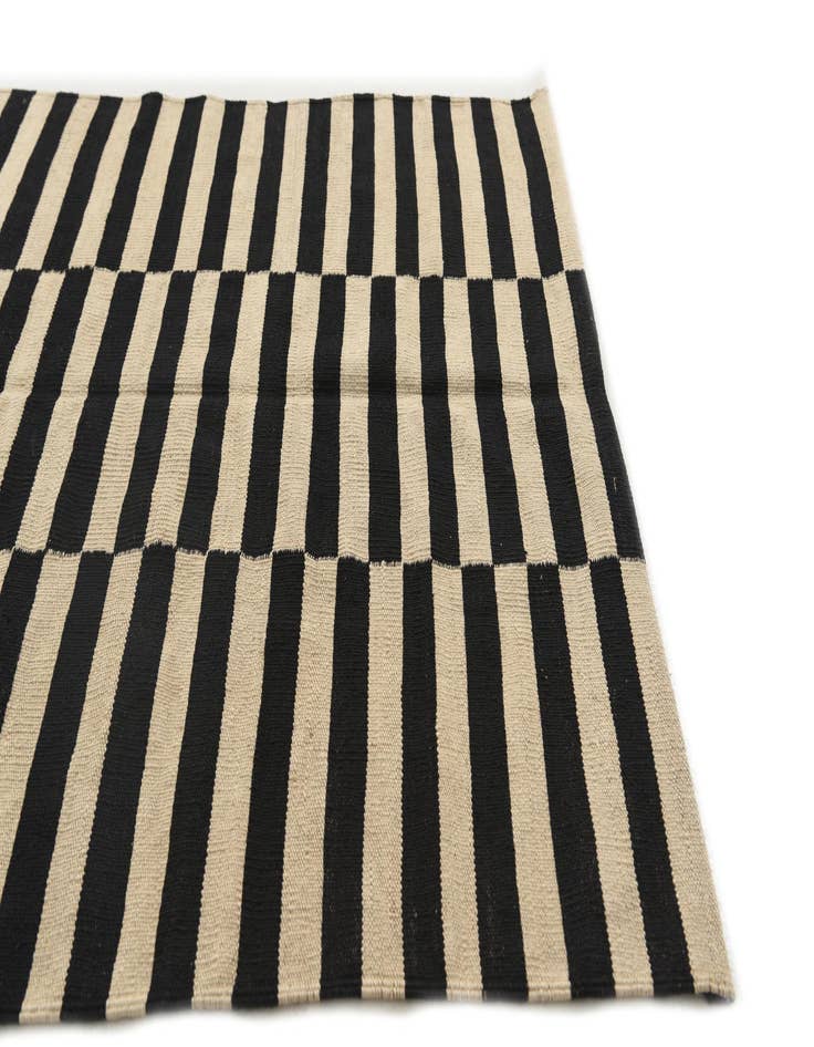 Detail image of  3' 6 x 4' 8  Hand Woven Kilim Modern Wool Rug