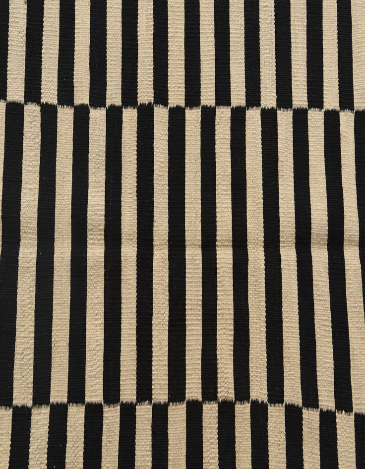 Detail image of  3' 6 x 4' 8  Hand Woven Kilim Modern Wool Rug