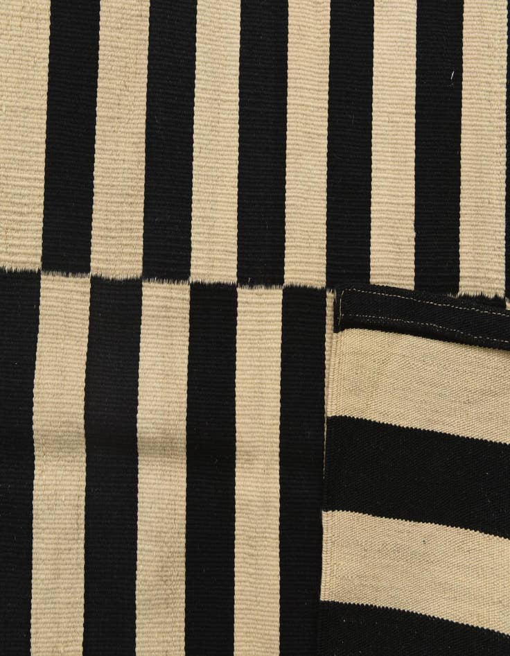 Detail image of  2' 8 x 3' 9  Hand Woven Kilim Modern Wool Rug