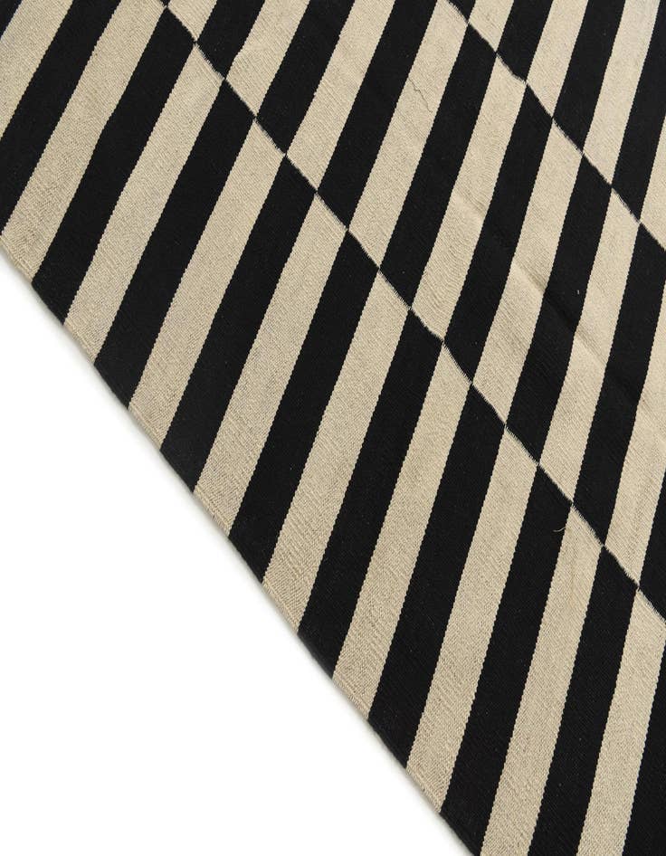 Detail image of  3' 4 x 4' 9  Hand Woven Kilim Modern Wool Rug