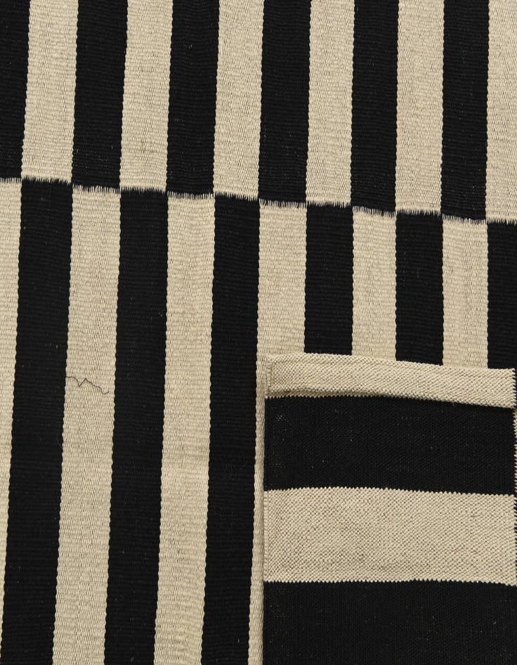 Detail image of  3' 4 x 4' 9  Hand Woven Kilim Modern Wool Rug