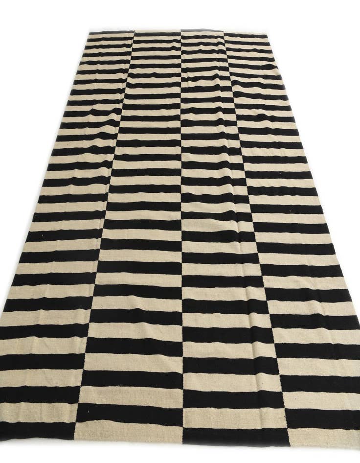 Detail image of  8' 1 x 9' 7  Hand Woven Kilim Modern Wool Rug