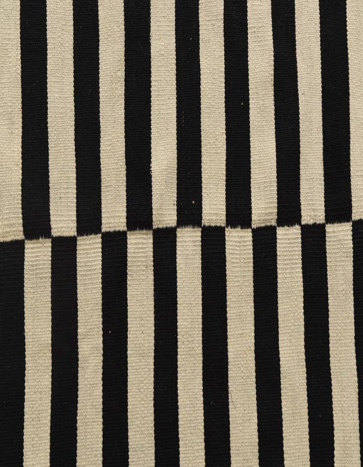 Detail image of  8' 1 x 9' 7  Hand Woven Kilim Modern Wool Rug