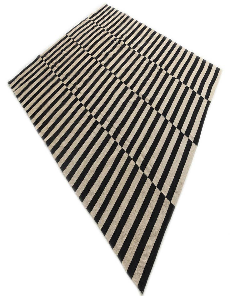 Detail image of  8' 7 x 9' 7  Hand Woven Kilim Modern Wool Rug