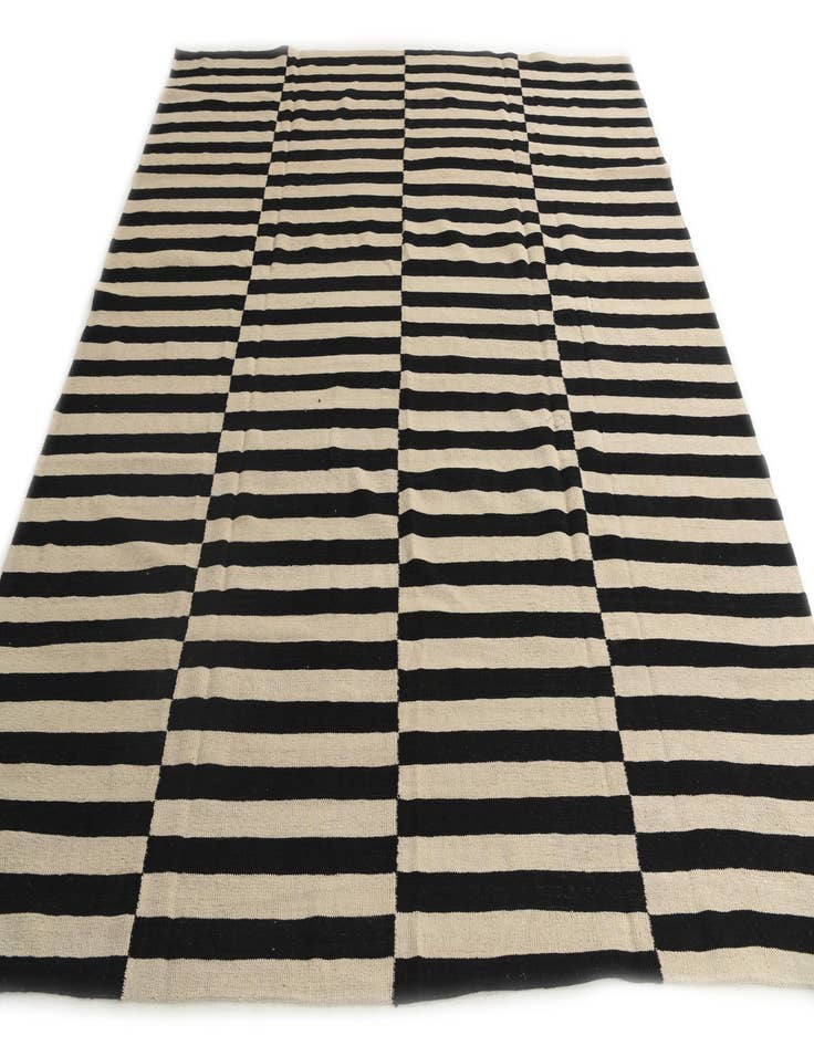 Detail image of  8' 7 x 9' 7  Hand Woven Kilim Modern Wool Rug