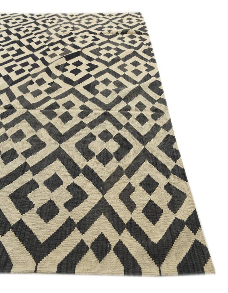 Detail image of  8' 6 x 11' 4  Hand Woven Kilim Modern Wool Rug