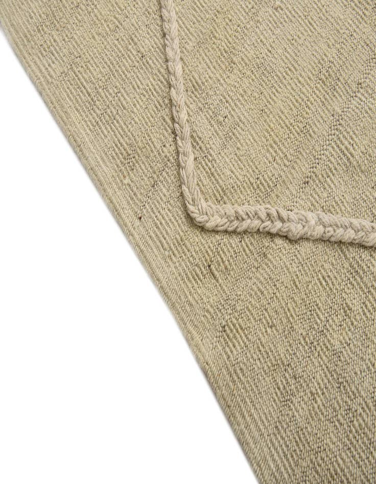 Detail image of  5' x 6' 5  Hand Woven Kilim Modern Wool Rug