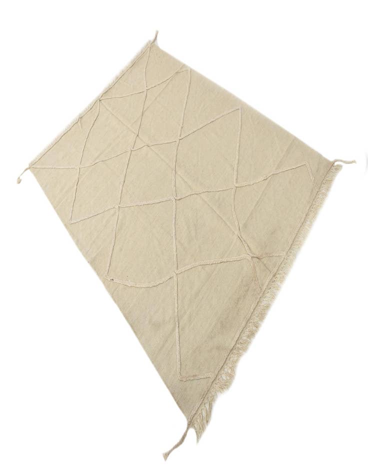 Detail image of  4' 7 x 6' 4  Hand Woven Kilim Modern Wool Rug