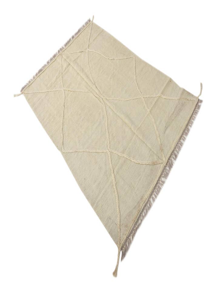 Detail image of  3' 10 x 6'  Hand Woven Kilim Modern Wool Rug