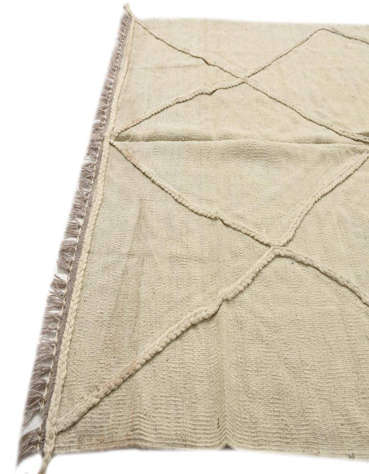 Detail image of  3' 10 x 6'  Hand Woven Kilim Modern Wool Rug