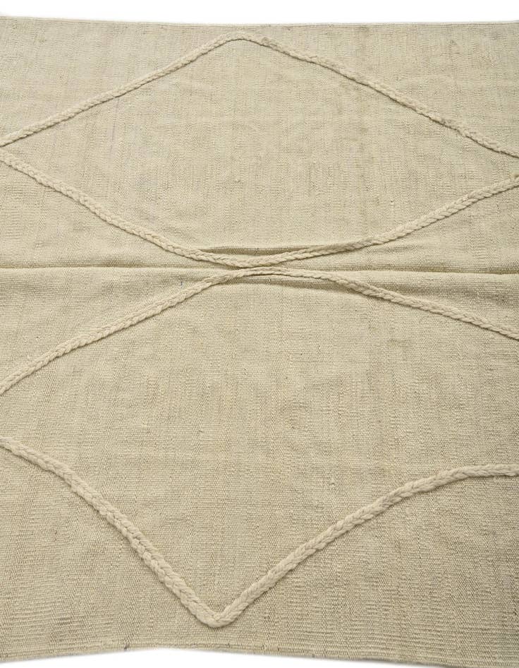 Detail image of  3' 10 x 6'  Hand Woven Kilim Modern Wool Rug