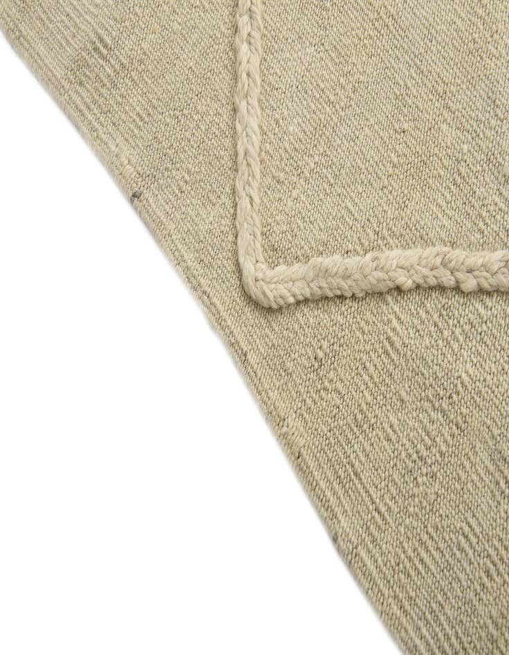 Detail image of  3' 10 x 6'  Hand Woven Kilim Modern Wool Rug