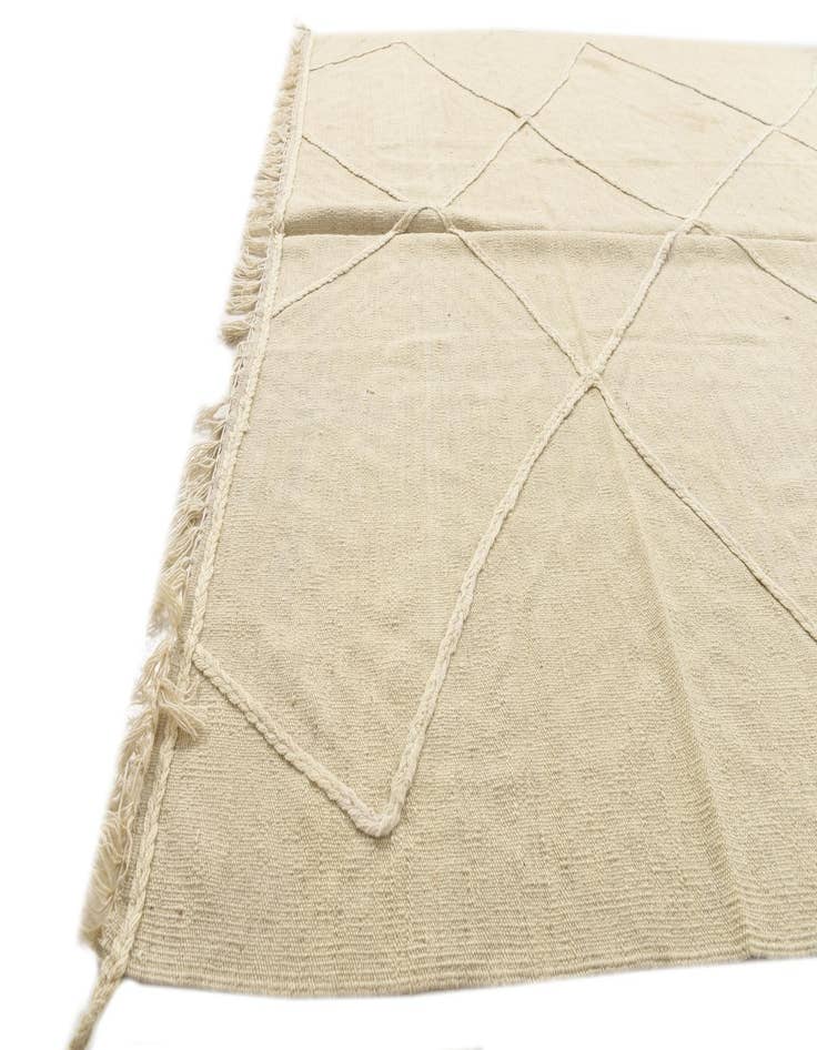 Detail image of  5' 9 x 7' 10  Hand Woven Kilim Modern Wool Rug