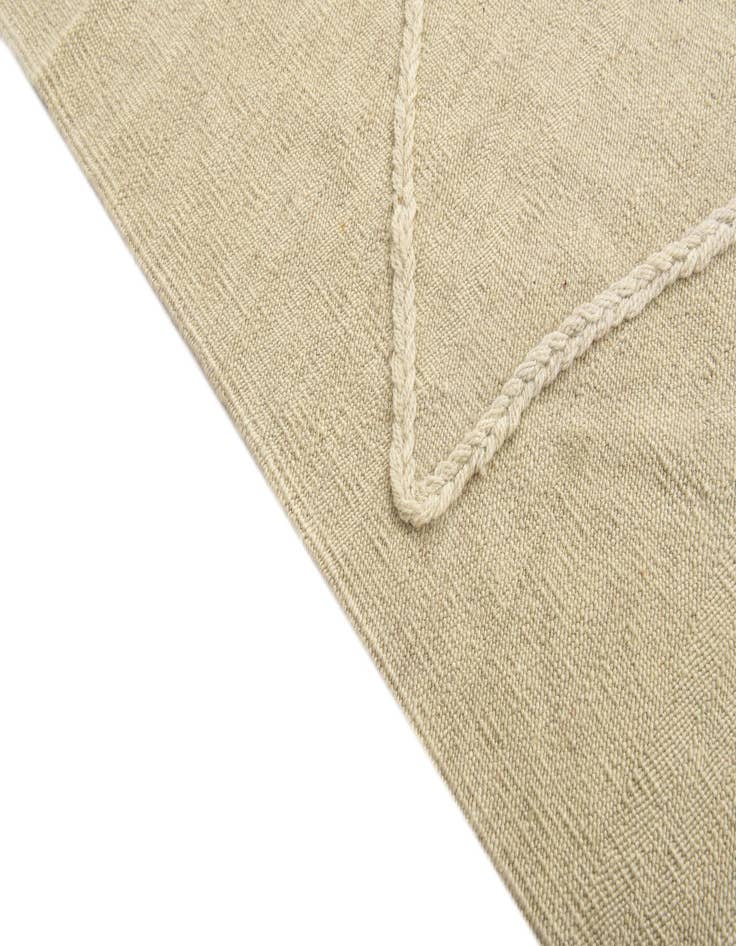 Detail image of  5' 9 x 7' 10  Hand Woven Kilim Modern Wool Rug