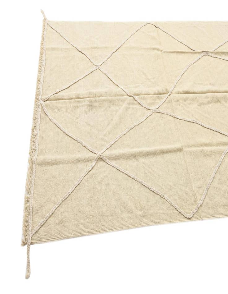 Detail image of  4' 8 x 7' 3  Hand Woven Kilim Modern Wool Rug