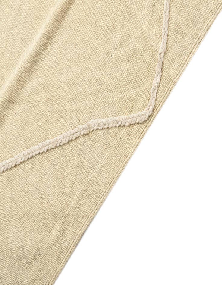 Detail image of  4' 8 x 7' 3  Hand Woven Kilim Modern Wool Rug