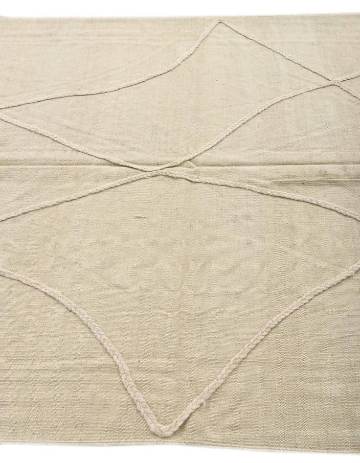 Detail image of  5' 4 x 7' 9  Hand Woven Kilim Modern Wool Rug