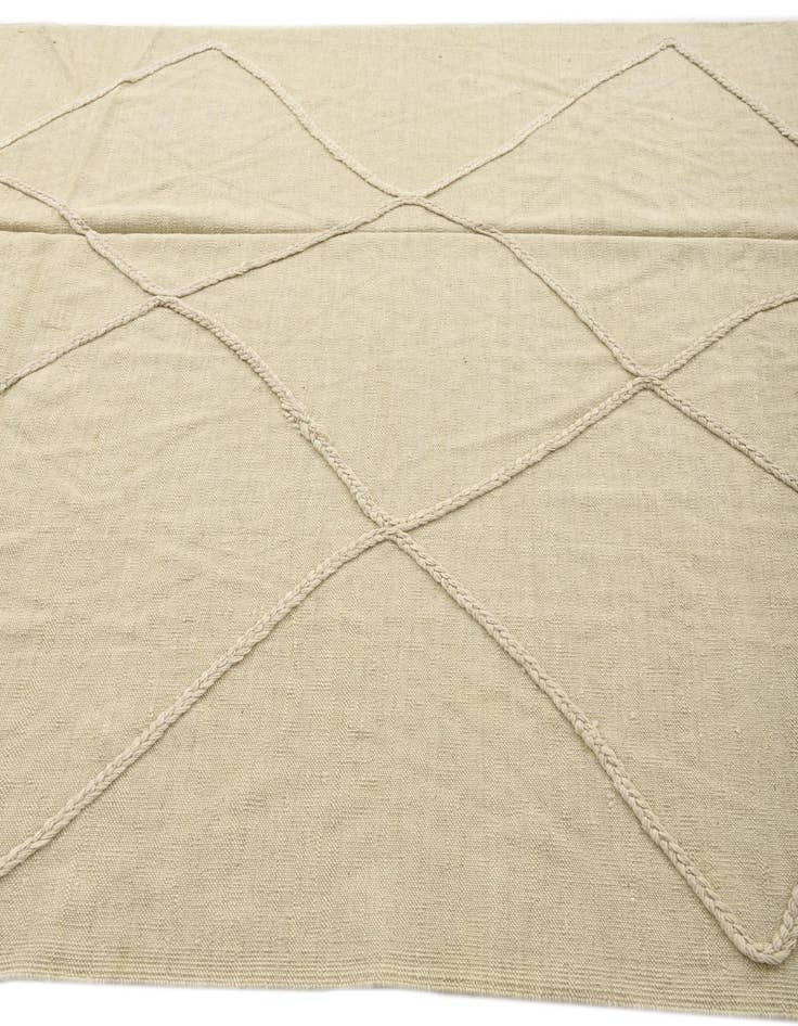 Detail image of  5' 6 x 8'  Hand Woven Kilim Modern Wool Rug