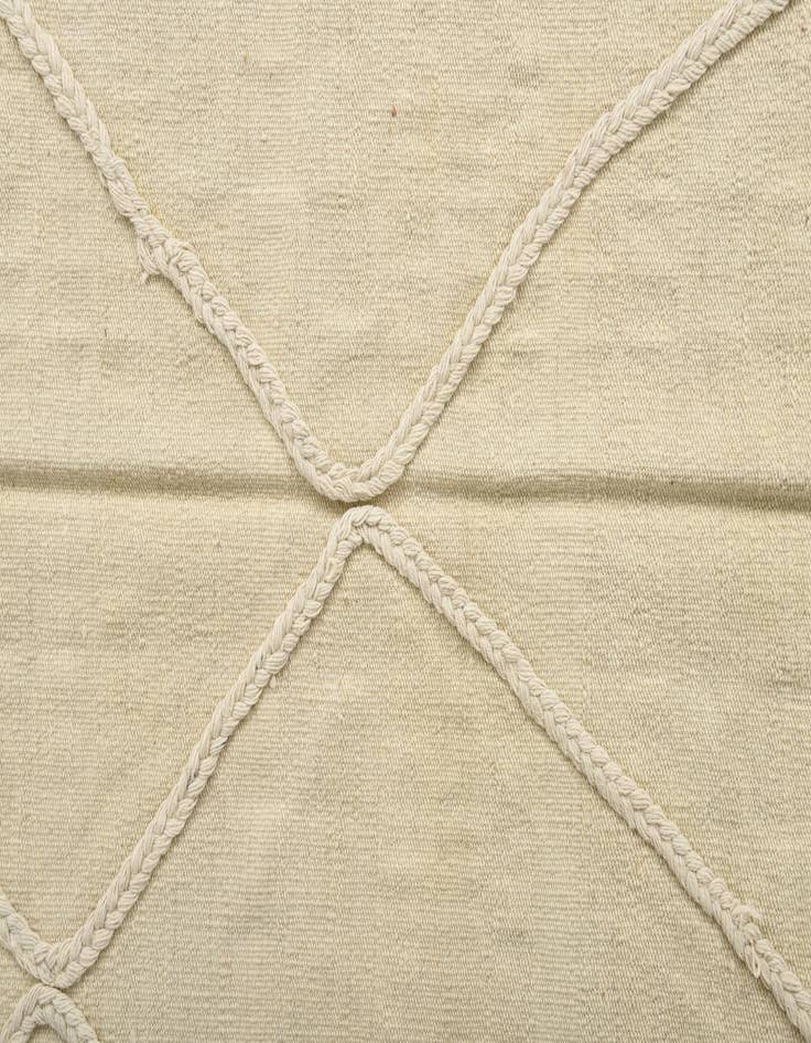 Detail image of  3' 5 x 4' 10  Hand Woven Kilim Modern Wool Rug